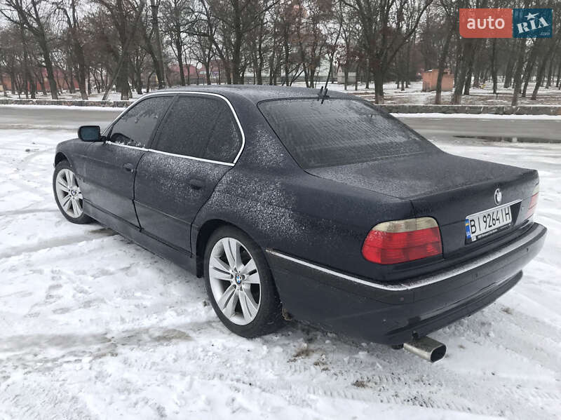 Седан BMW 7 Series 2001 в Полтаві