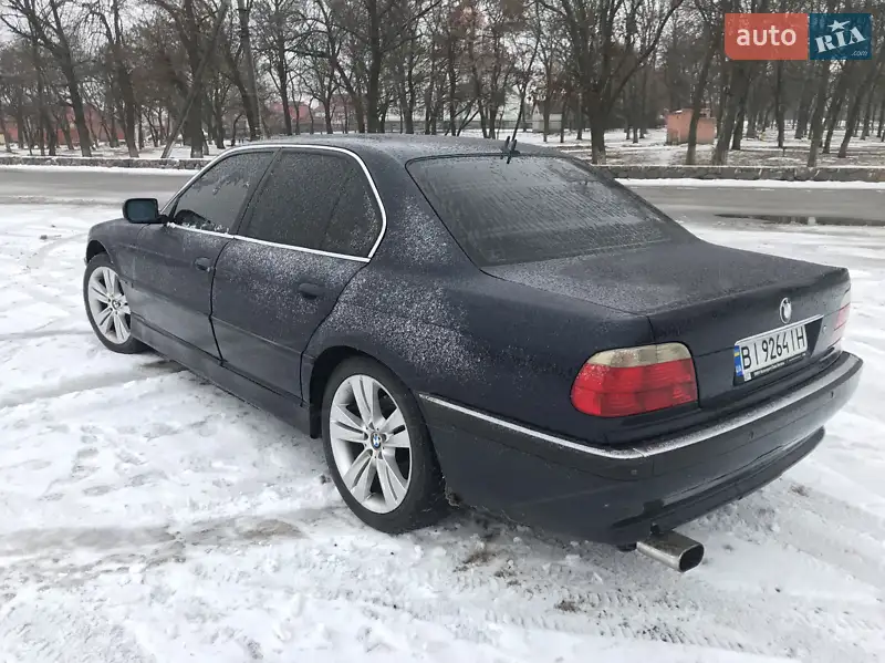 Седан BMW 7 Series 2001 в 