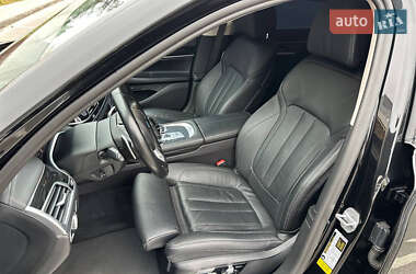 Седан BMW 7 Series 2019 в 