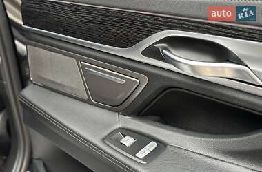 Седан BMW 7 Series 2019 в 