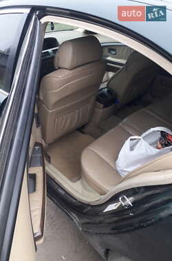 Седан BMW 7 Series 2002 в 