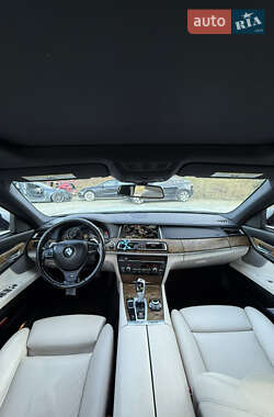 Седан BMW 7 Series 2013 в Чернівцях