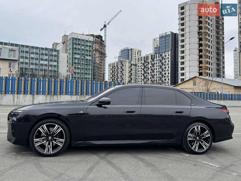 Седан BMW 7 Series 2023 в Киеве фото 6 Седан BMW 7 Series 2023 в Киеве