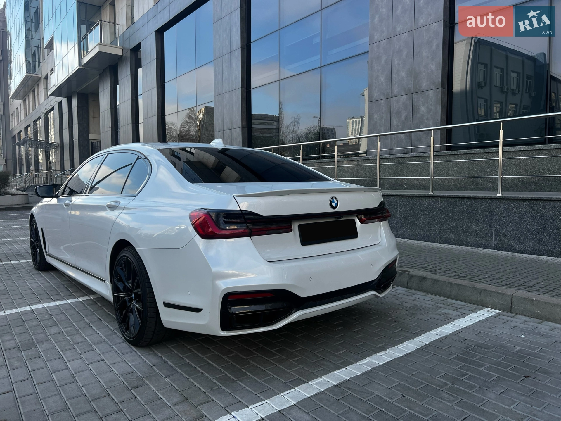 2017 BMW 7er - мініатюра 10
