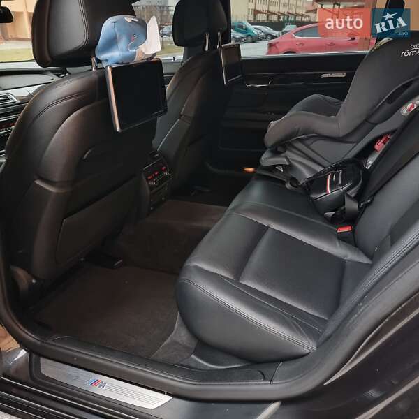 Седан BMW 7 Series 2014 в Львові