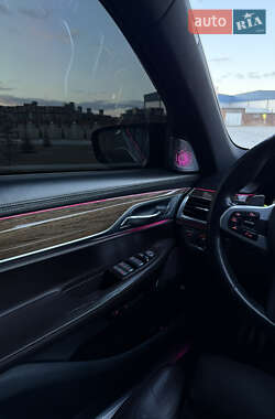 Седан BMW 7 Series 2016 в 