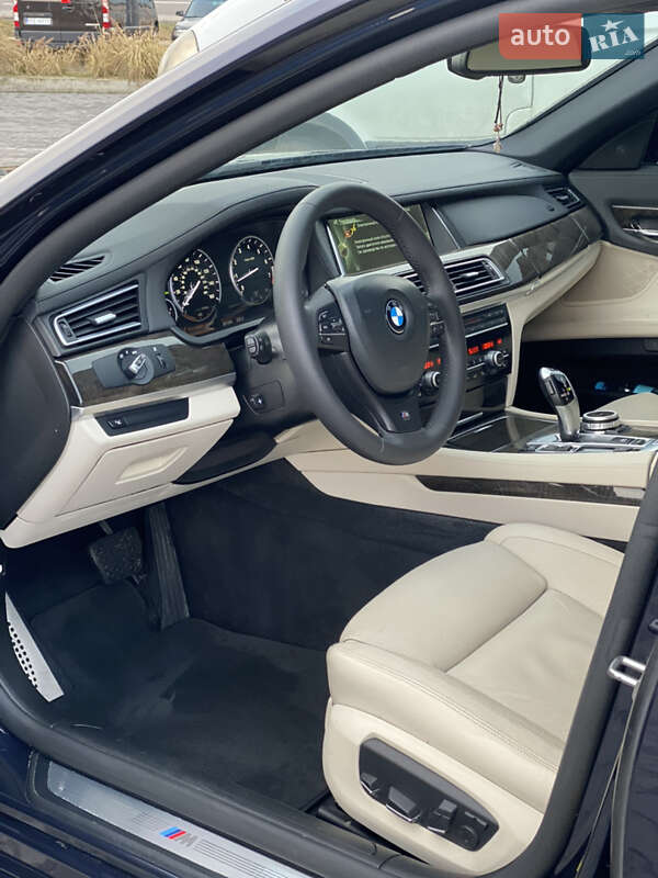 Седан BMW 7 Series 2012 в Луцьку