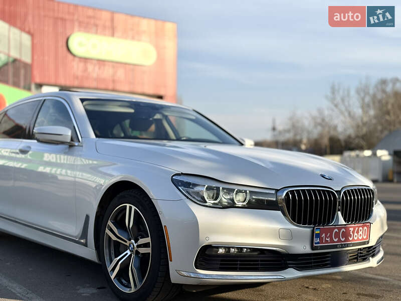 Седан BMW 7 Series 2015 в 