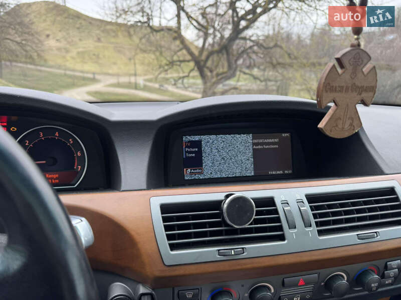 Седан BMW 7 Series 2002 в Львове