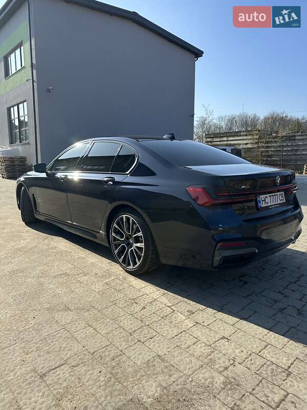 Седан BMW 7 Series 2021 в Львове