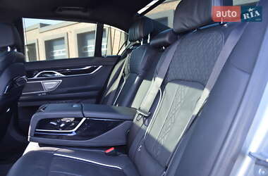 Седан BMW 7 Series 2022 в 