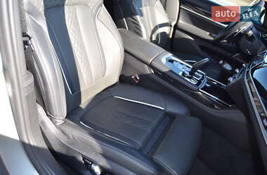 Седан BMW 7 Series 2022 в 