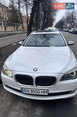 Седан BMW 7 Series 2010 в 