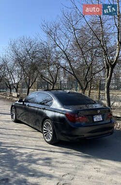 Седан BMW 7 Series 2010 в Львові