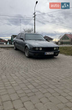 Седан BMW 7 Series 1987 в Львове