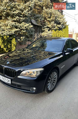 Седан BMW 7 Series 2010 в 