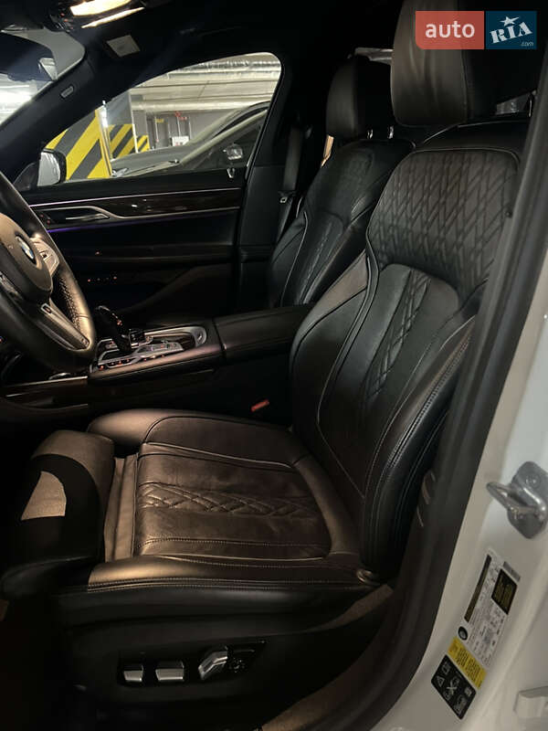 Седан BMW 7 Series 2019 в Киеве фото 23 Седан BMW 7 Series 2019 в Киеве