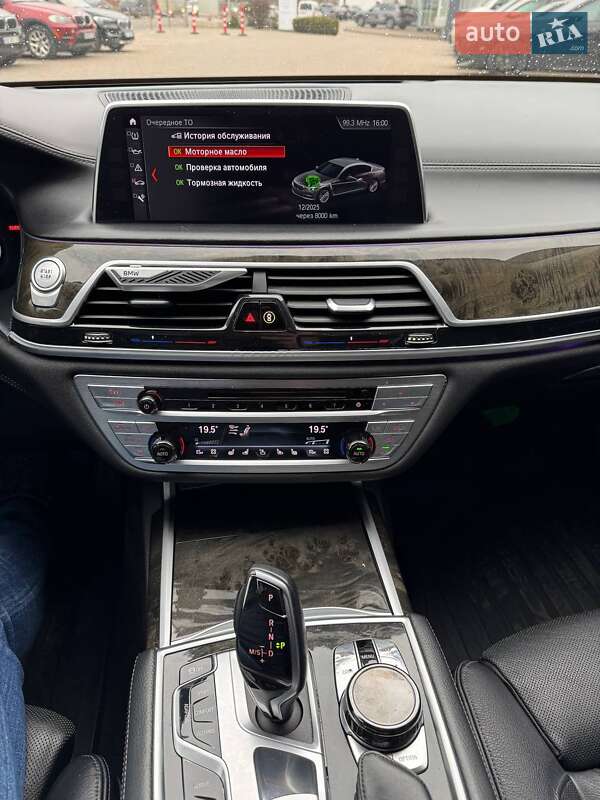 Седан BMW 7 Series 2017 в Виннице