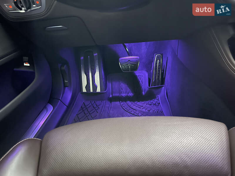 Седан BMW 7 Series 2020 в Ровно