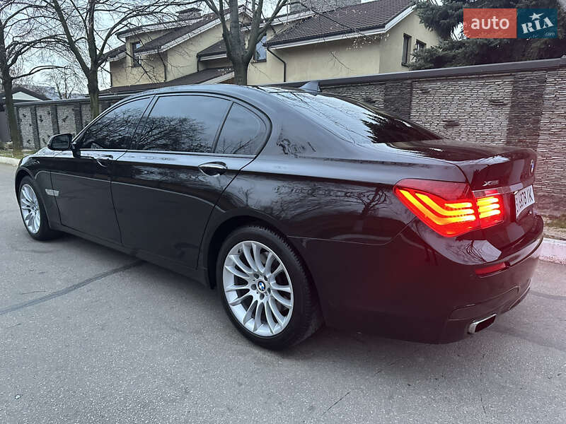 Седан BMW 7 Series 2012 в Днепре
