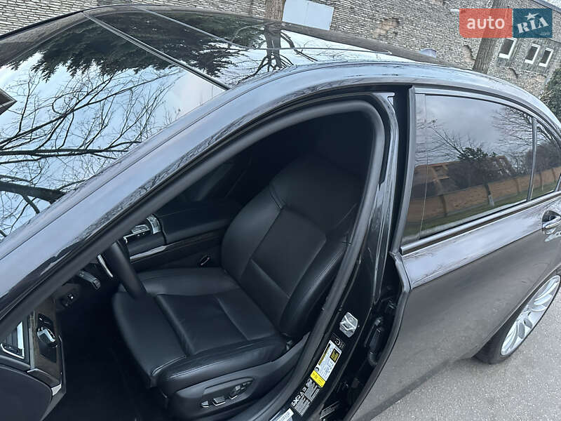 Седан BMW 7 Series 2012 в Днепре