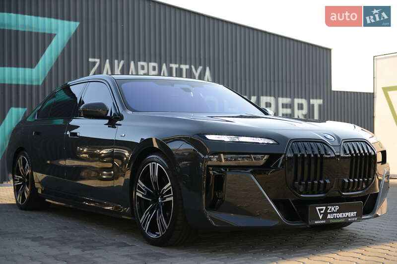 Седан BMW 7 Series 2023 в Мукачево