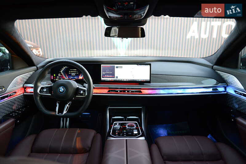 Седан BMW 7 Series 2023 в Мукачево