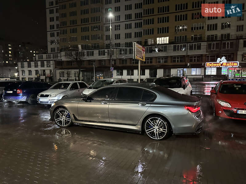 Седан BMW 7 Series 2018 в Киеве