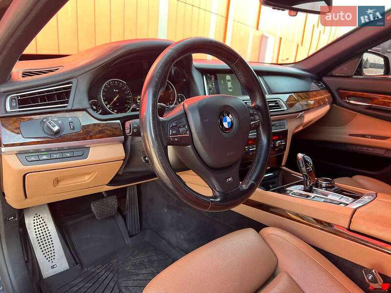 Седан BMW 7 Series 2014 в Киеве