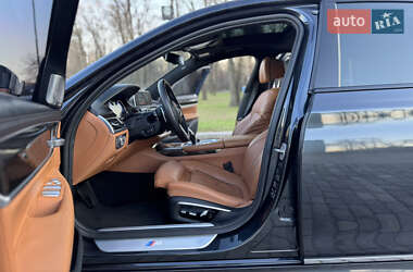 Седан BMW 7 Series 2016 в 