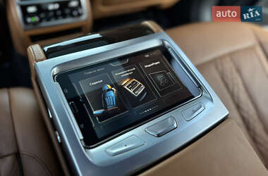 Седан BMW 7 Series 2016 в 