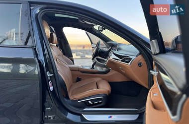Седан BMW 7 Series 2016 в 