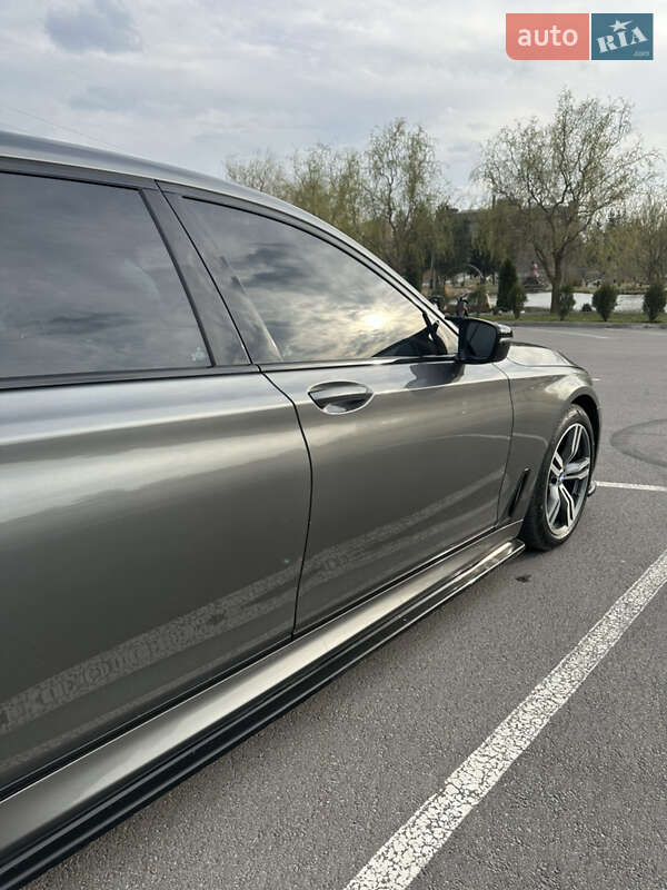 Седан BMW 7 Series 2018 в Киеве
