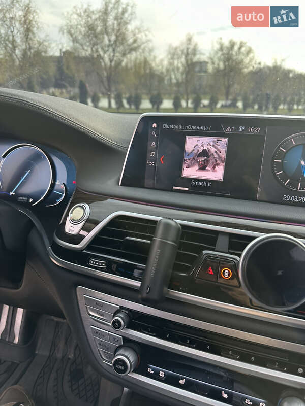 Седан BMW 7 Series 2018 в Киеве