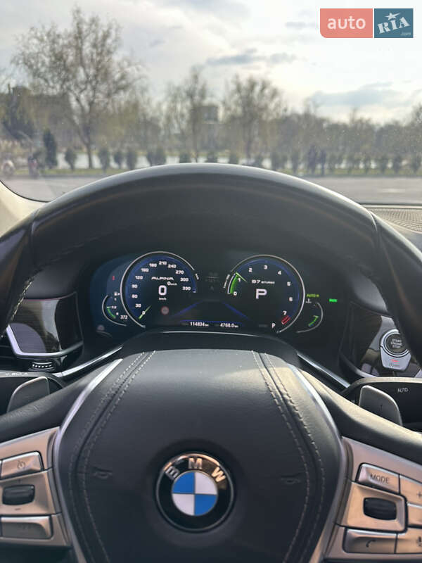 Седан BMW 7 Series 2018 в Киеве
