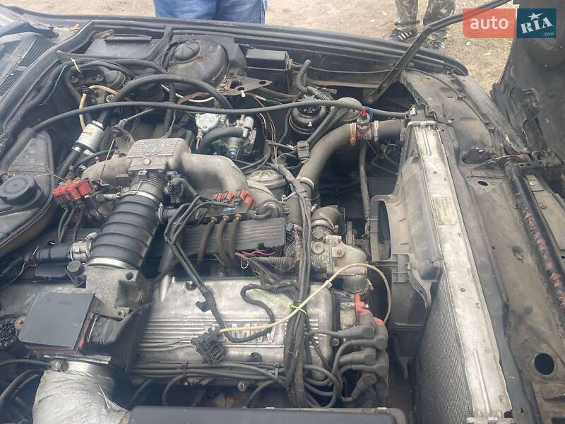 Седан BMW 7 Series 1988 в Корюківці