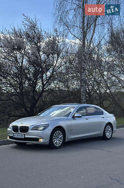 Седан BMW 7 Series 2010 в 