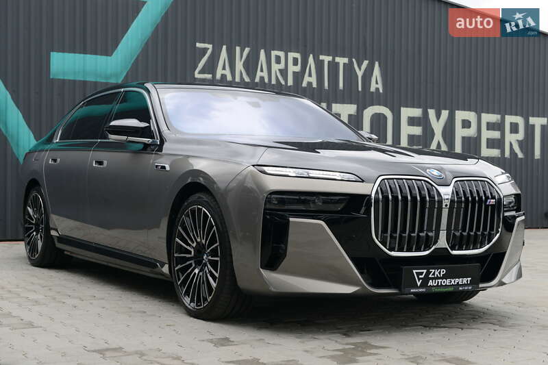 Седан BMW 7 Series 2024 в Мукачево
