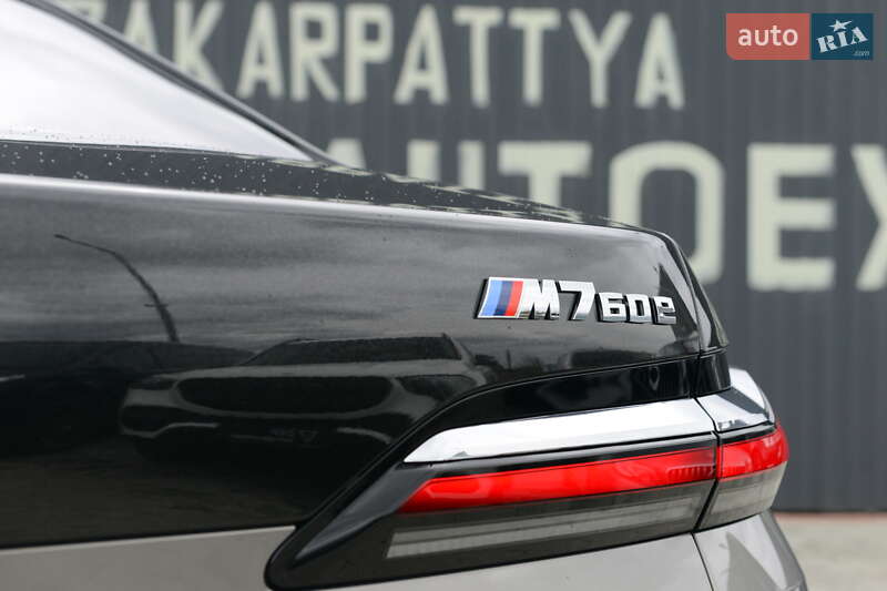 Седан BMW 7 Series 2024 в Мукачево