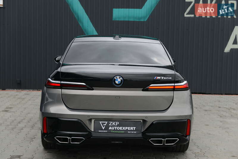 Седан BMW 7 Series 2024 в Мукачево