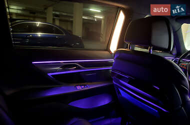 Седан BMW 7 Series 2019 в 