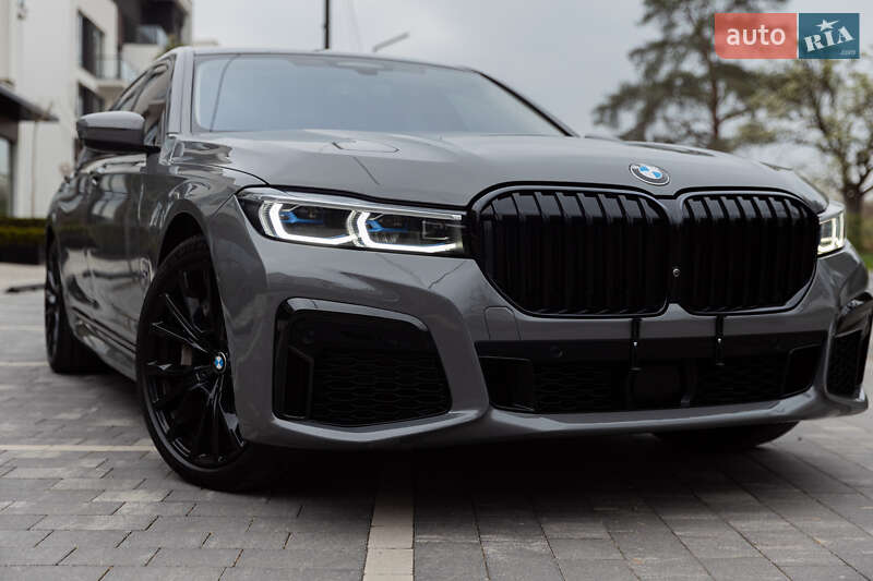 Седан BMW 7 Series 2021 в Ужгороде