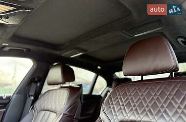 Седан BMW 7 Series 2018 в 