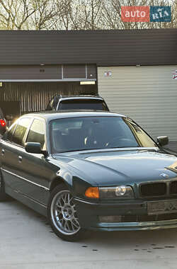 Седан BMW 7 Series 1996 в 