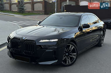 Седан BMW 7 Series 2023 в 