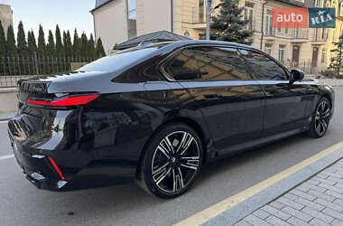 Седан BMW 7 Series 2023 в 