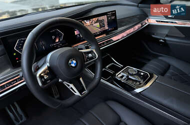 Седан BMW 7 Series 2023 в 