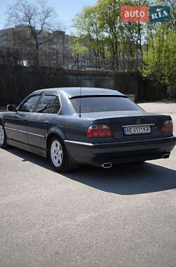 Седан BMW 7 Series 1995 в 