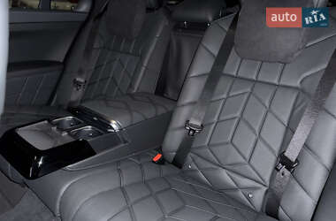 Седан BMW 7 Series 2023 в 
