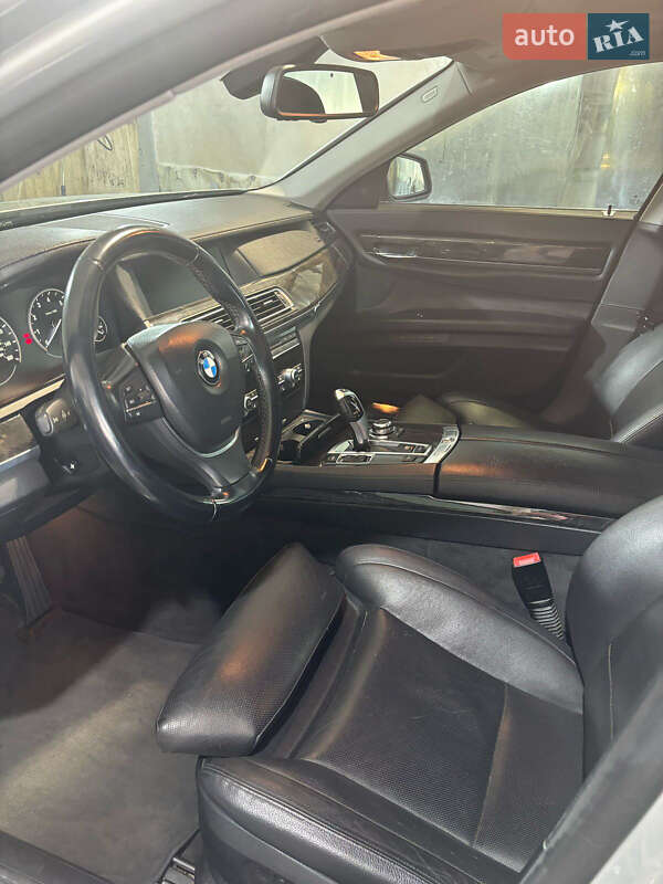 Седан BMW 7 Series 2011 в Киеве фото 11 Седан BMW 7 Series 2011 в Киеве